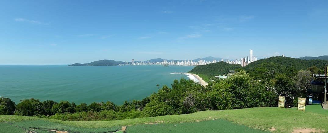 Vista panorâmica do Morro do careca em Balneário Camboriú